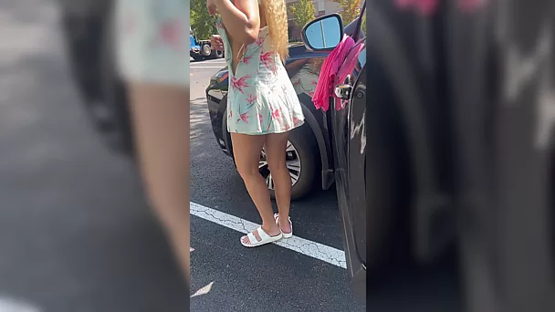 Me excité tanto al cambiarme en el estacionamiento de Target... una emoción tan sexy.