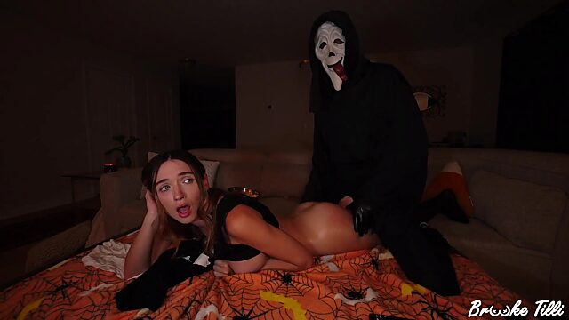 Sexy Fit Buxom Babe Gets Toyed & Fucked Up To Squirting By Ghost-face On Halloween Night