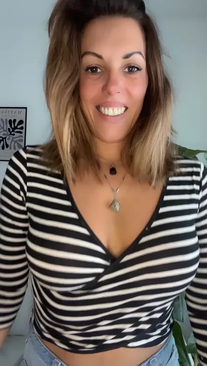 Mi esposa es muy descarada. ¿Lo harías con ella?